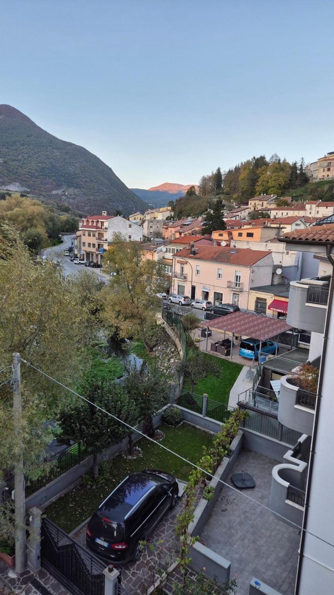 Zia Peppa Apartment Castel Di Sangro Bagian luar foto