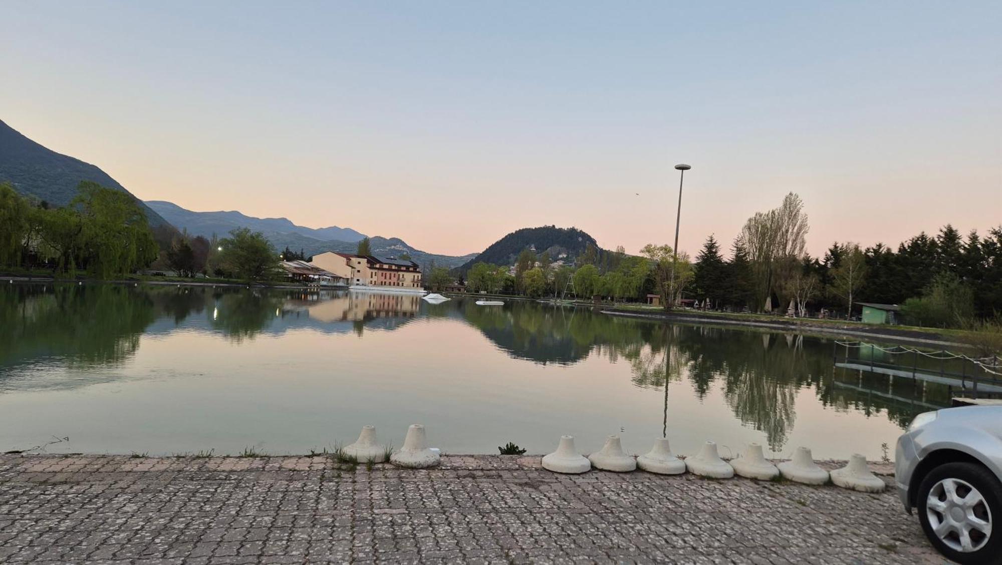 Zia Peppa Apartment Castel Di Sangro Bagian luar foto
